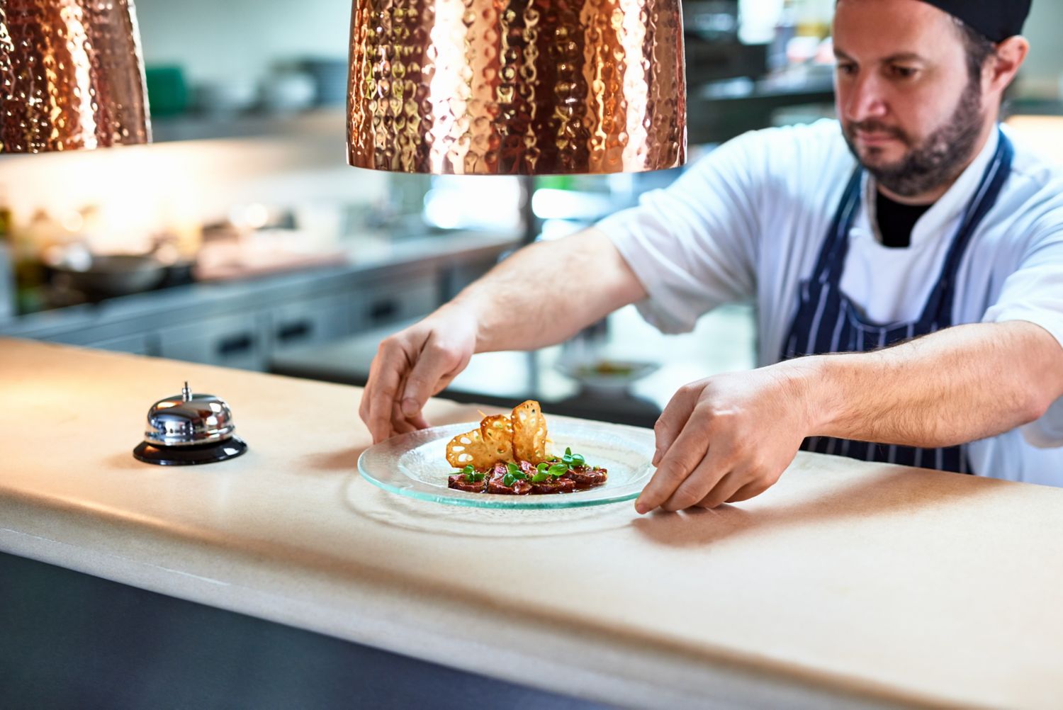  Gourmetmåltid klar til å bli servert 