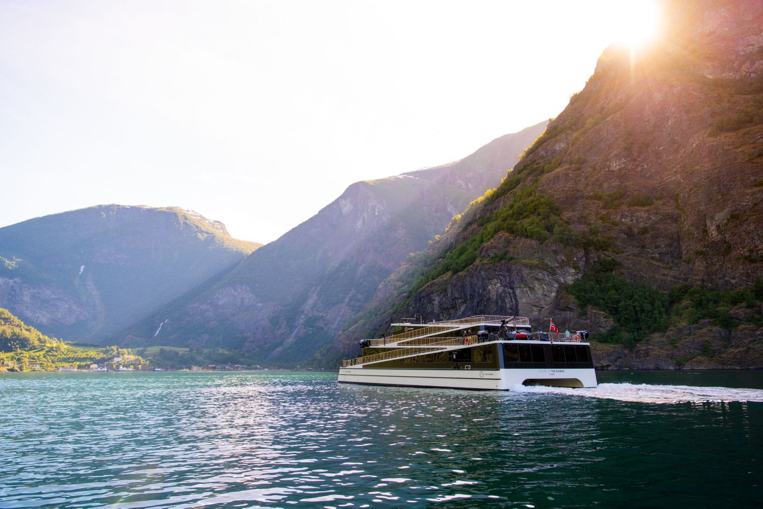 norway_s_best__fjord_cruise_n_r_yfjord-cover