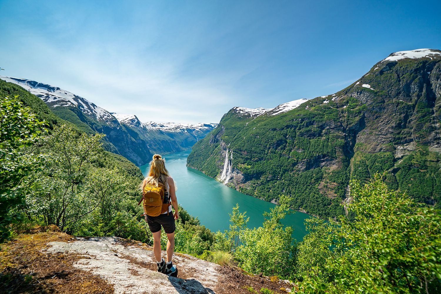 norway_s_best__fjord_cruise_geirangerfjorden-cover