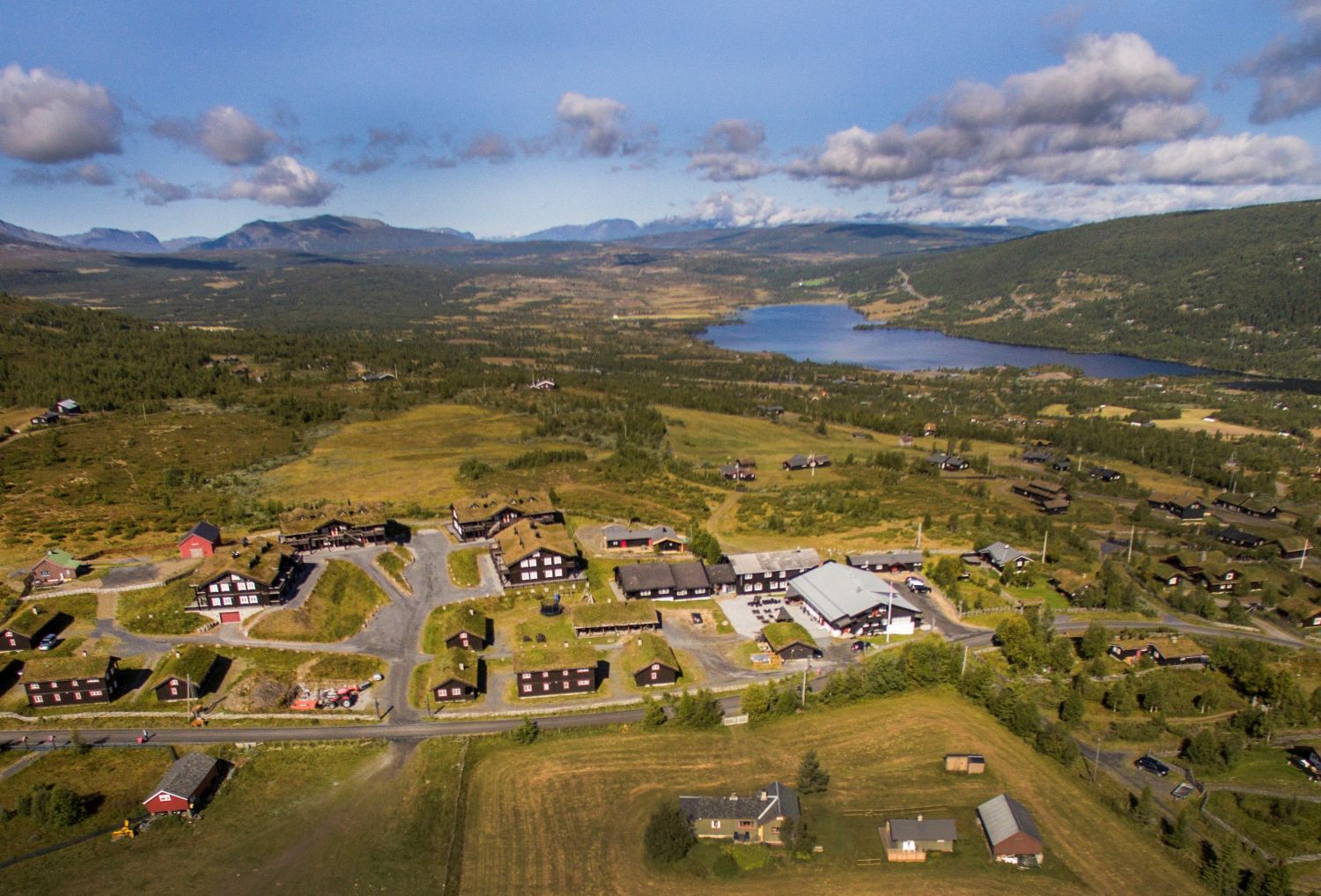 Gomobu fjellstue overnatting supersommer